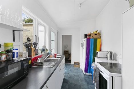 Photo of property in 27 Arlington Street, Mount Cook, Wellington, 6011