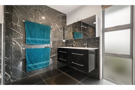 Photo of property in 37 Koura Drive, Rangiora, 7400