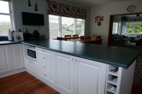 Photo of property in 82 Severn Street, Island Bay, Wellington, 6023