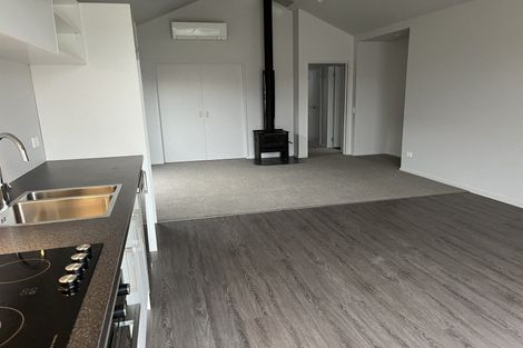 Photo of property in 28 Mount Creighton Crescent, Wanaka, 9305