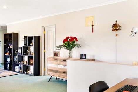 Photo of property in 21 Basra Drive, Henderson, Auckland, 0612