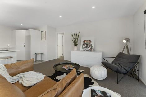 Photo of property in 16 Molyneux Avenue, Cromwell, 9310