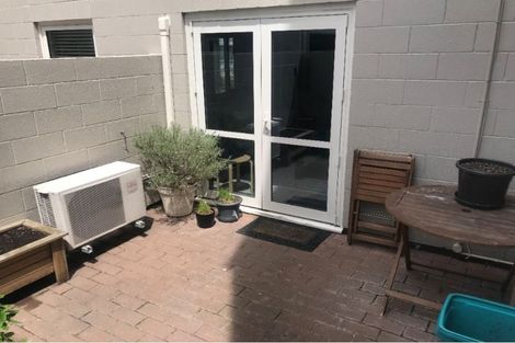 Photo of property in 4 Cottleville Terrace, Thorndon, Wellington, 6011