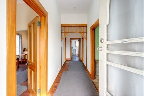 Photo of property in 105 Wellesley Road, Napier South, Napier, 4110