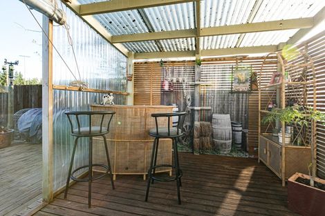 Photo of property in 15a Ruataniwha Street, Waipawa, 4210