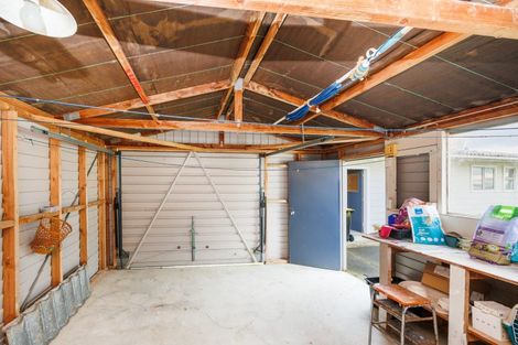 Photo of property in 3 Dalzien Place, Feilding, 4702