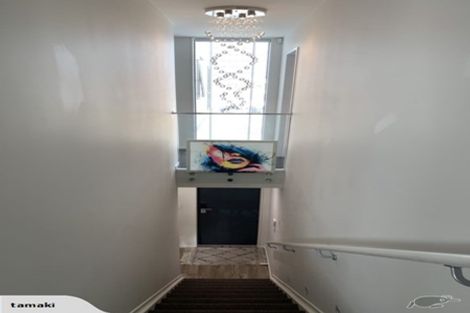 Photo of property in 2/31 Kenderdine Road, Papatoetoe, Auckland, 2025