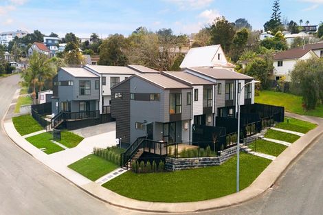 Photo of property in 6c Athena Drive, Totara Vale, Auckland, 0629