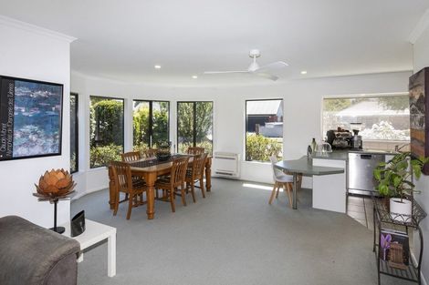 Photo of property in 6 Berkshire Drive, Avonhead, Christchurch, 8042