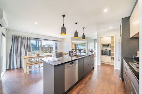 Photo of property in 15 Hopkirk Avenue, Wallaceville, Upper Hutt, 5018