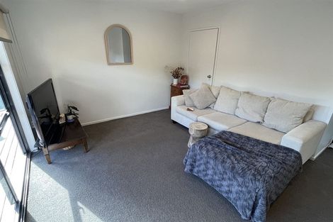 Photo of property in 20/3 The Avenue, Albany, Auckland, 0632