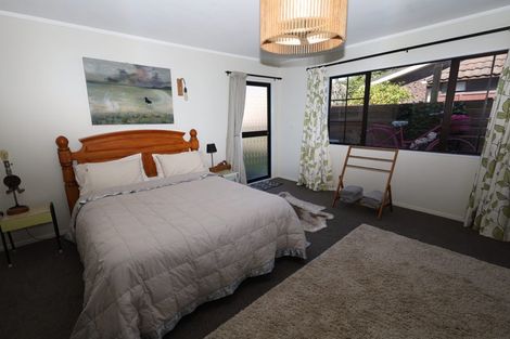 Photo of property in 10 Kiriwai Place, Matua, Tauranga, 3110