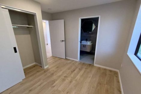 Photo of property in 16 Bond Street, Hokowhitu, Palmerston North, 4410