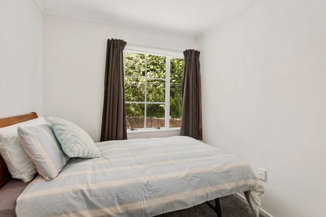 Photo of property in 6 Erskine Close, Island Bay, Wellington, 6023
