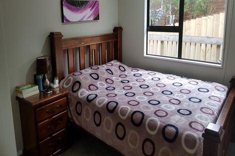 Photo of property in 21 Chadlington Avenue, Henderson, Auckland, 0612