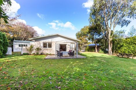 Photo of property in 10 Kowhai Road, Rainbow Point, Taupo, 3330