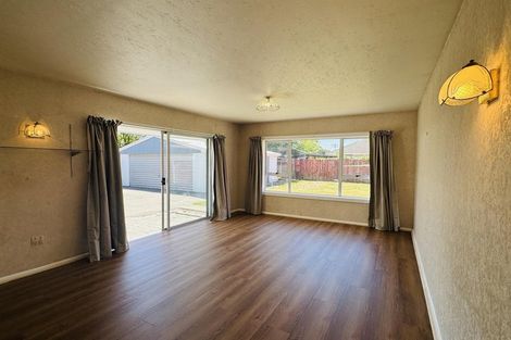 Photo of property in 10 Ambleside Drive, Burnside, Christchurch, 8053