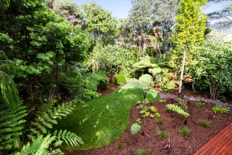Photo of property in 1048 Scenic Drive North, Swanson, Auckland, 0816