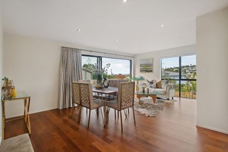 Photo of property in 4 Korotaha Terrace, Rothesay Bay, Auckland, 0630