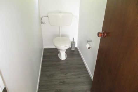 Photo of property in 4 Buckley Grove, Paraparaumu, 5032