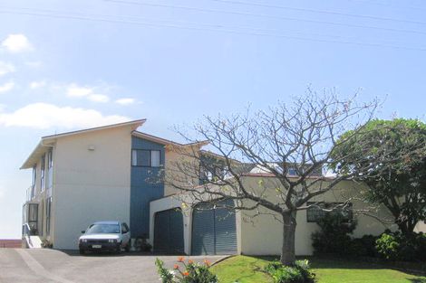 Photo of property in 4/375 Oceanbeach Road, Mount Maunganui, 3116