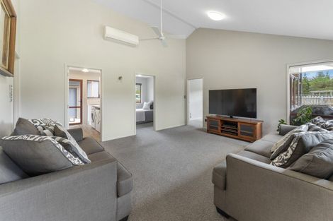 Photo of property in 94a Springvale Road, Clyde, Alexandra, 9391