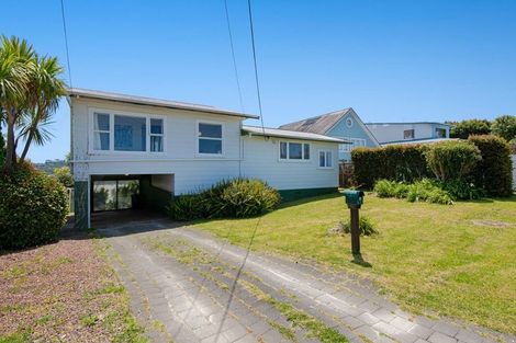 Photo of property in 60 Ardern Avenue, Stanmore Bay, Whangaparaoa, 0932