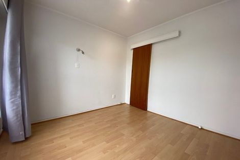 Photo of property in 2/20 Northumberland Avenue, Belmont, Auckland, 0622