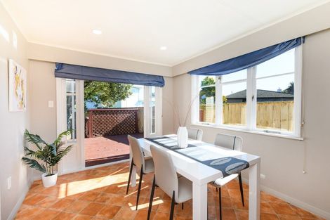 Photo of property in 11 Kent Crescent, Awapuni, Palmerston North, 4412