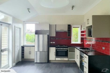 Photo of property in 64 Central Terrace, Kelburn, Wellington, 6012