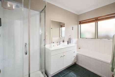 Photo of property in 6 Barraud Place, Pukehangi, Rotorua, 3015