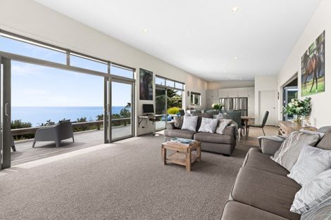 Photo of property in 15 Lightning Ridge View, Waimarama, 4294