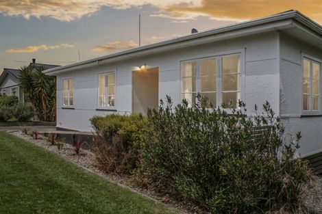 Photo of property in 33 Cadman Street, Dannevirke, 4930