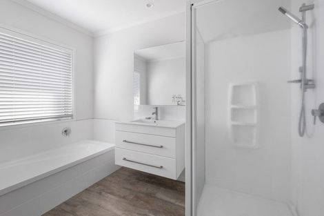 Photo of property in 22 Oka Street, Papamoa Beach, Papamoa, 3118