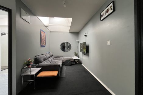 Photo of property in 32a Te Atatu Road, Te Atatu South, Auckland, 0610