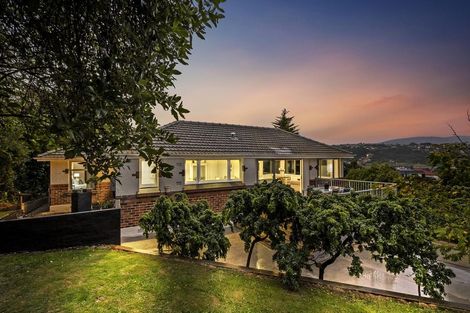 Photo of property in 75 Easther Crescent, Kew, Dunedin, 9012