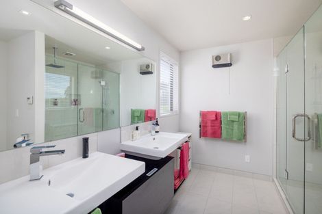 Photo of property in 52 Mapleham Drive, Pegasus, 7612