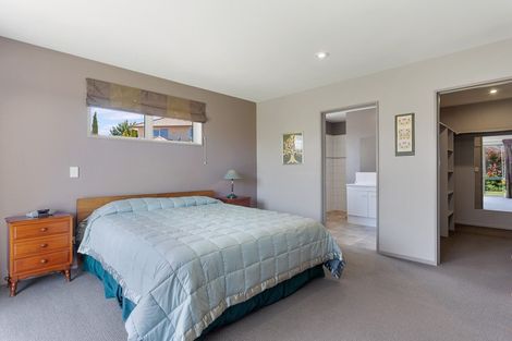 Photo of property in 32 Ashview Place, Rangiora, 7400