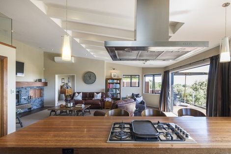 Photo of property in 51 Ruapehu Drive, Fitzherbert, Palmerston North, 4410