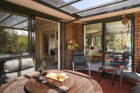 Photo of property in 97 Summerhill Drive, Fitzherbert, Palmerston North, 4410