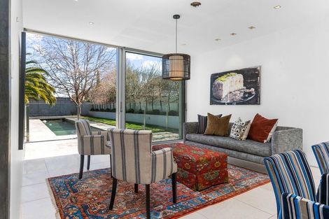 Photo of property in 11 Waiwetu Street, Fendalton, Christchurch, 8052