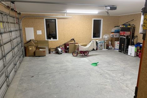 Photo of property in 14 Ivy Lane, Kelvin Grove, Palmerston North, 4414