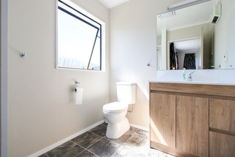 Photo of property in 1 Kotuku Place, Taradale, Napier, 4112