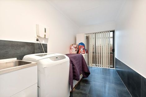 Photo of property in 15 Lake Panorama Drive, Henderson, Auckland, 0612
