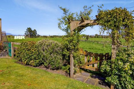 Photo of property in 274 Richmond Road, Lepperton, New Plymouth, 4373
