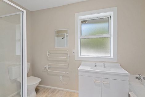 Photo of property in 29 Gleneagles Terrace, Ilam, Christchurch, 8053