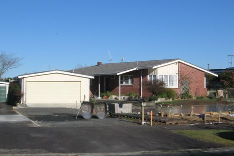 Photo of property in 25 Riverview Terrace, Fairfield, Hamilton, 3214
