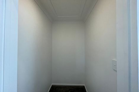 Photo of property in 19 Eastview Road, Glen Innes, Auckland, 1072