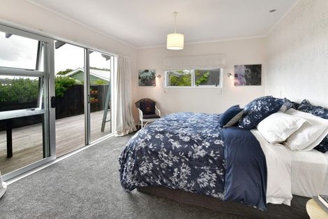 Photo of property in 4 Claude Road, Stanmore Bay, Whangaparaoa, 0932