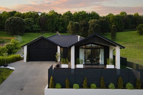 Photo of property in 39 Lakeside Terrace, Omokoroa, 3114